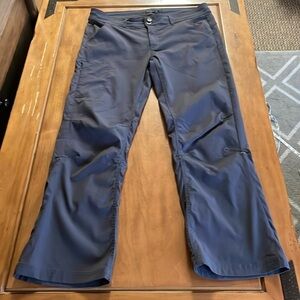 Prana Nylon Roll Up Pants Size 12